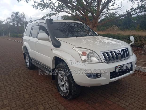 Toyota Land Cruiser Prado 2006 White