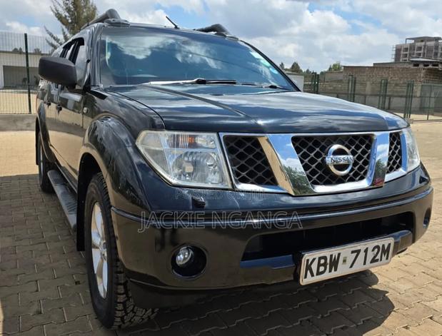 Nissan Navara 2006 Black