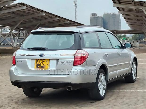 Subaru Outback 2.5 2009 Silver