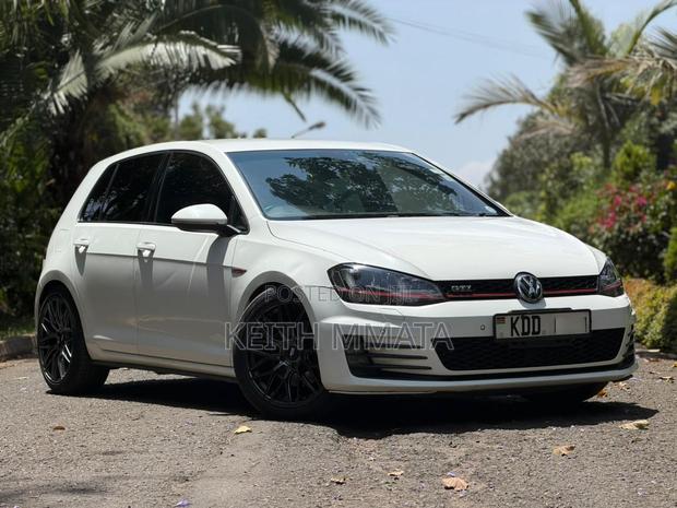 Volkswagen Golf GTI 2014 White