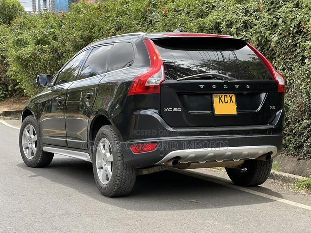 Volvo XC60 2012 Black