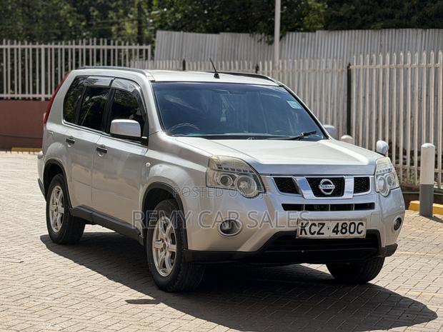 Nissan X-Trail 2013 Silver