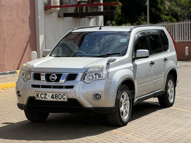 Nissan X-Trail 2013 Silver