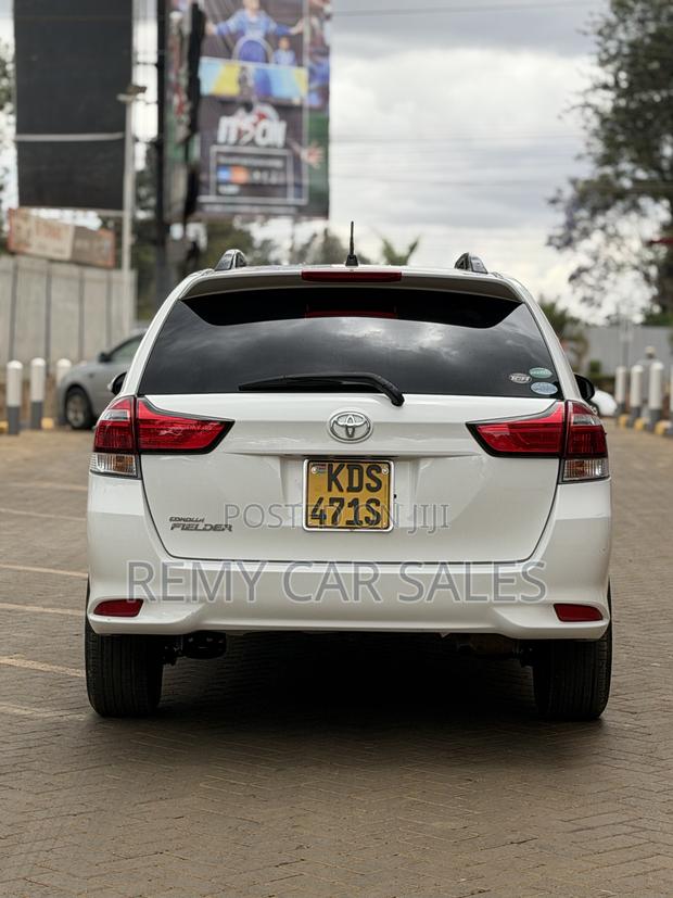 Toyota Corolla Fielder 2019 White