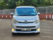 Toyota Voxy Z 2WD 8-Seater 2008 Silver for sale