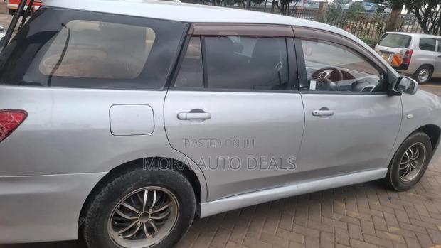 Nissan Wingroad 2009 Silver