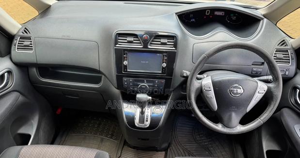 Nissan Serena 2016 White
