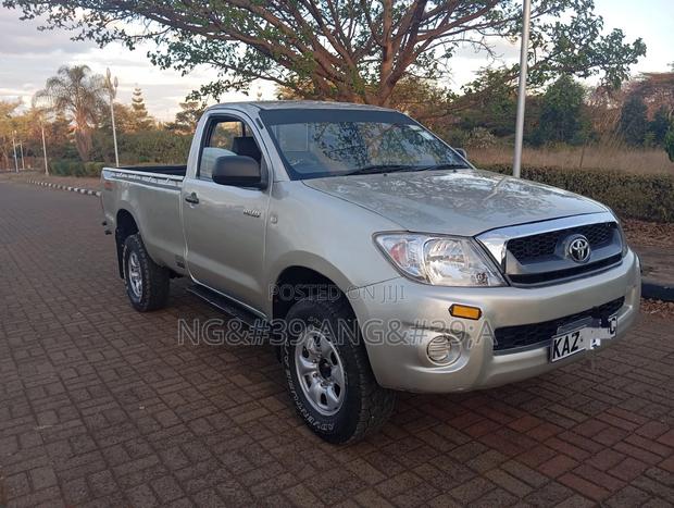 Toyota Hilux 2007 Beige