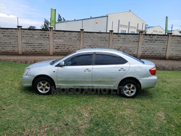 Toyota Premio 2002 Silver