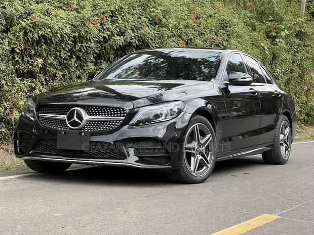 Mercedes-Benz C200 2019 Black