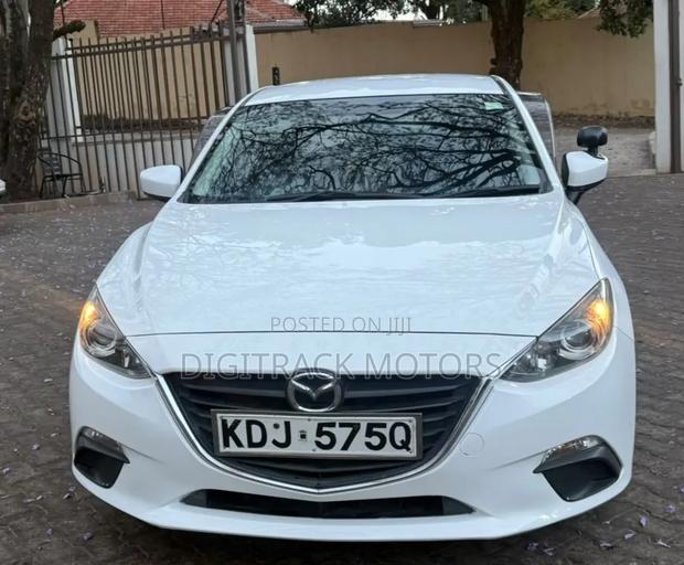 Mazda Axela 2015 White