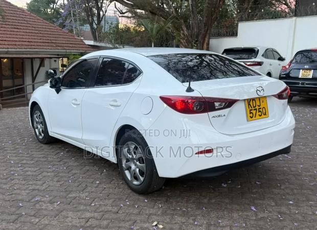 Mazda Axela 2015 White