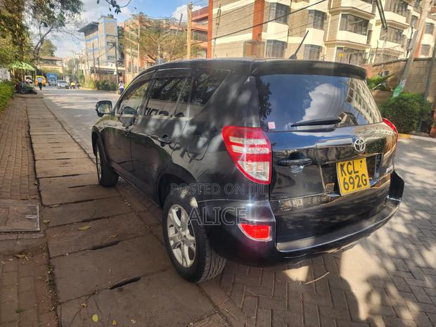 Toyota RAV4 2010 Black