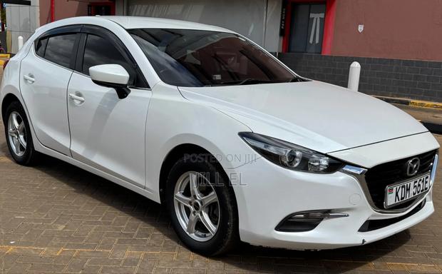Mazda Axela 2017 White