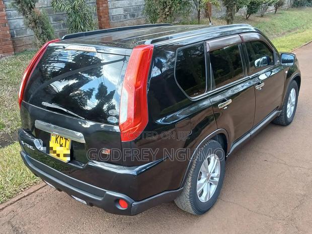 Nissan X-Trail 2012 Black