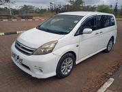 Toyota ISIS 2009 White for sale