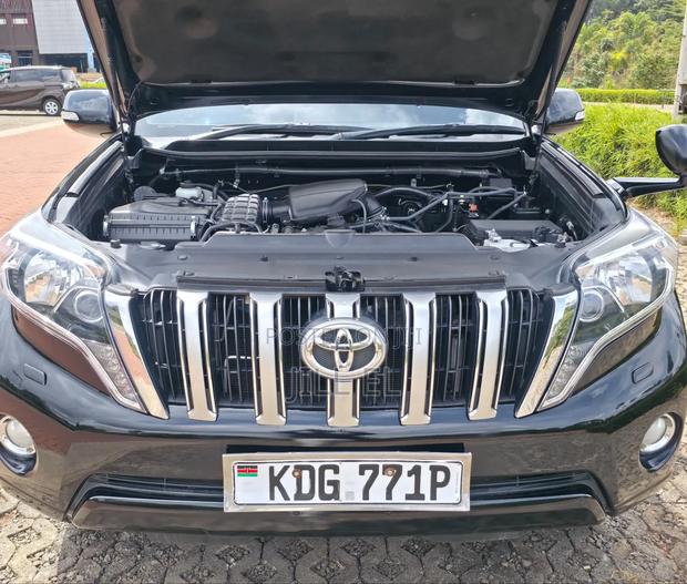 Toyota Land Cruiser Prado 2014 Black
