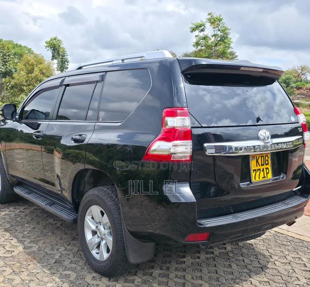 Toyota Land Cruiser Prado 2014 Black