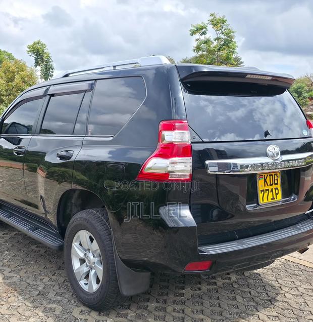 Toyota Land Cruiser Prado 2014 Black