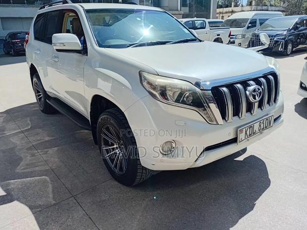 Toyota Land Cruiser Prado 2015 Silver