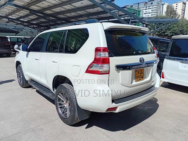 Toyota Land Cruiser Prado 2015 Silver