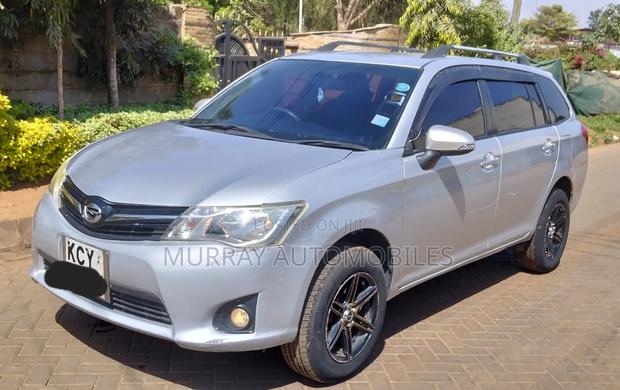 Toyota Corolla Fielder 2014 Silver