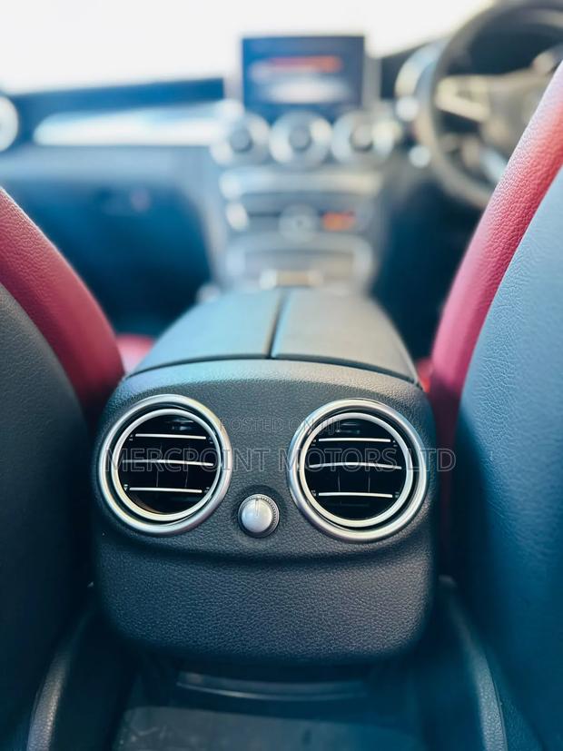 Mercedes-Benz C200 2018 Black