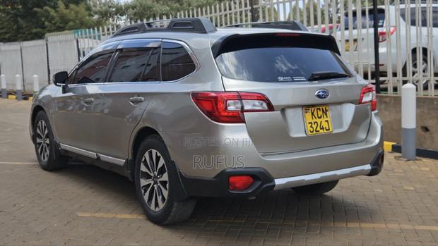 Subaru Outback 2015 Gold
