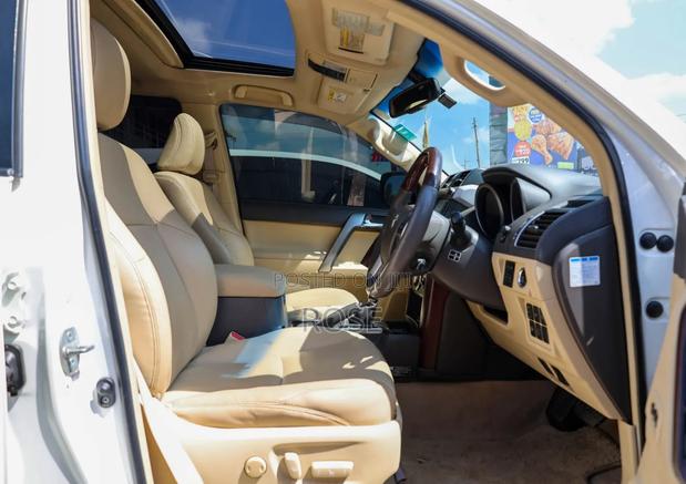 Toyota Land Cruiser Prado 2015 White