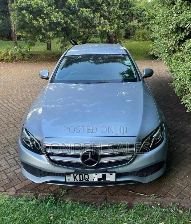 Mercedes-Benz E200 2017 Silver
