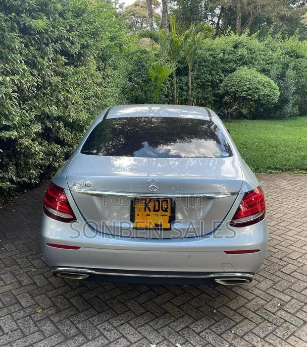 Mercedes-Benz E200 2017 Silver