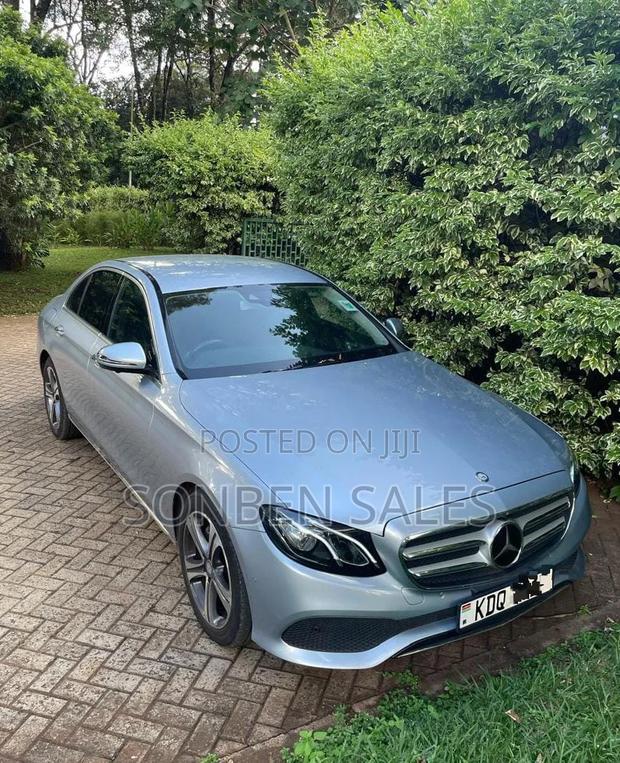 Mercedes-Benz E200 2017 Silver