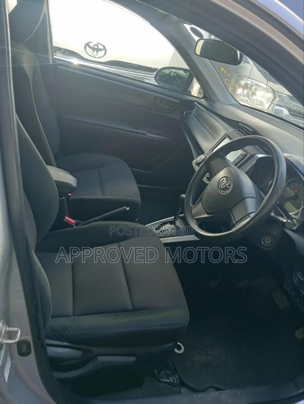 Toyota Corolla Fielder 2019 Silver