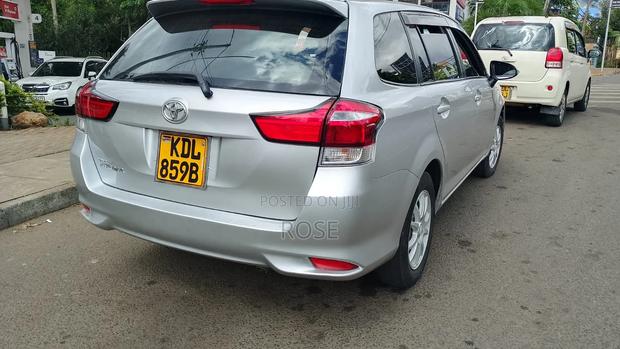 Toyota Corolla Fielder 2015 Silver