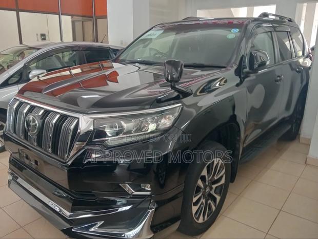 Toyota Land Cruiser Prado 2021 Black