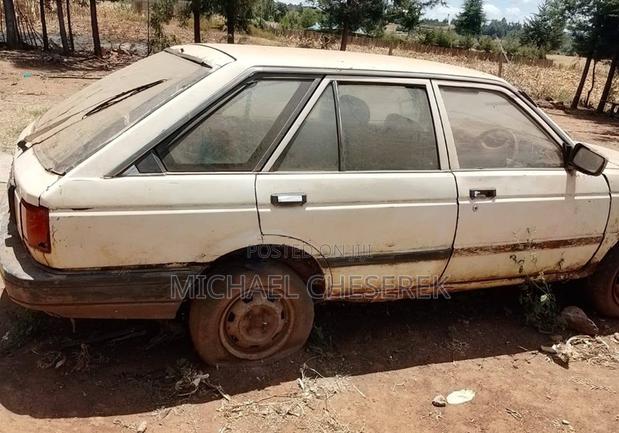 Nissan Sunny B11 Sedan 1.7 1985 White