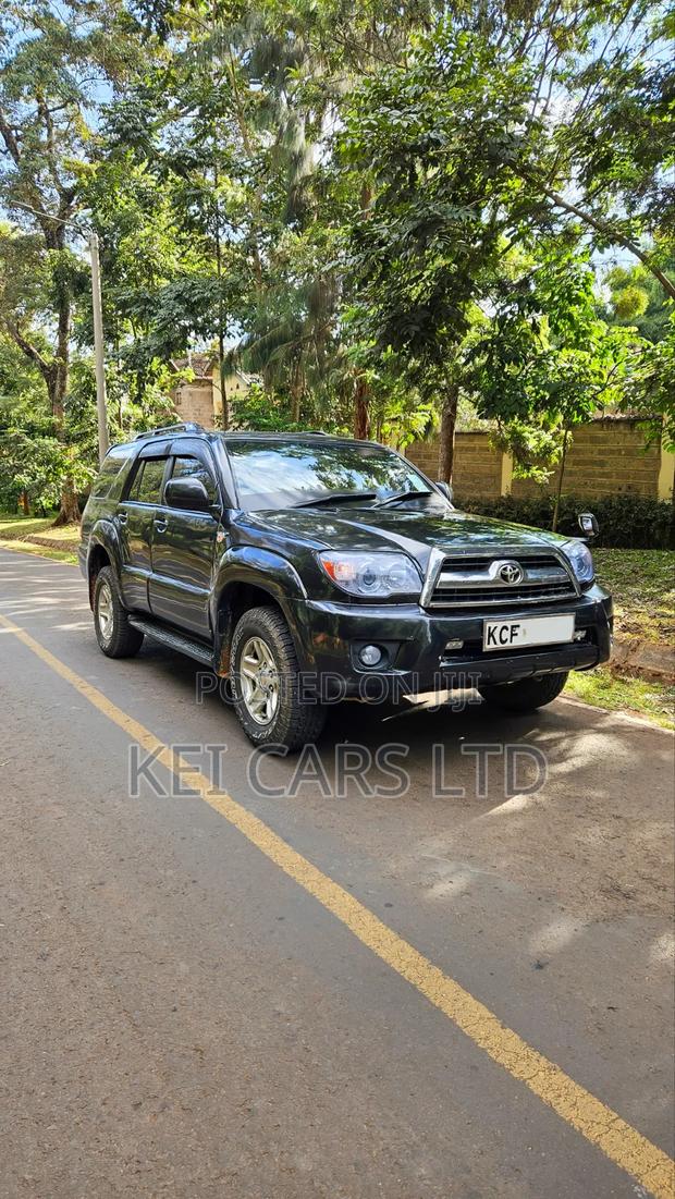 Toyota Hilux Surf 2.7 SSR 2002 Black