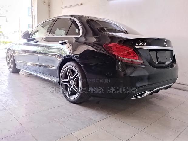Mercedes-Benz C200 2020 Matt Black