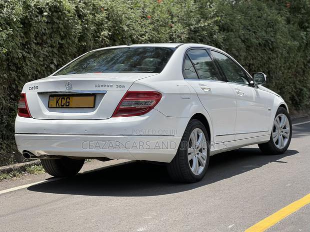 Mercedes-Benz C200 2008 White