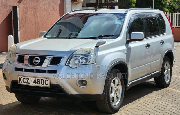 Nissan X-Trail 2013 Silver
