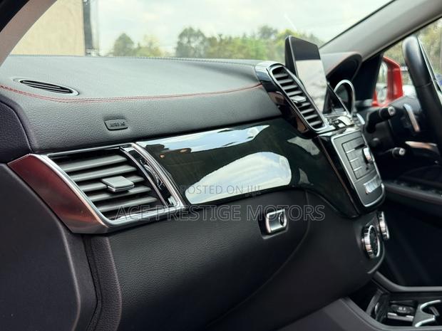 Mercedes-Benz GLE-Class GLE 350d 4MATIC 2019 Red