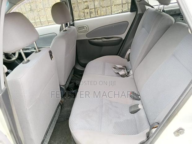 Toyota Vitz 2012 White