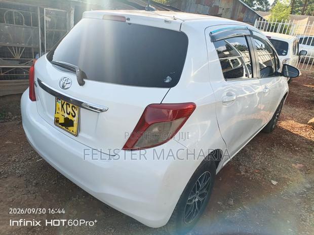 Toyota Vitz 2012 White
