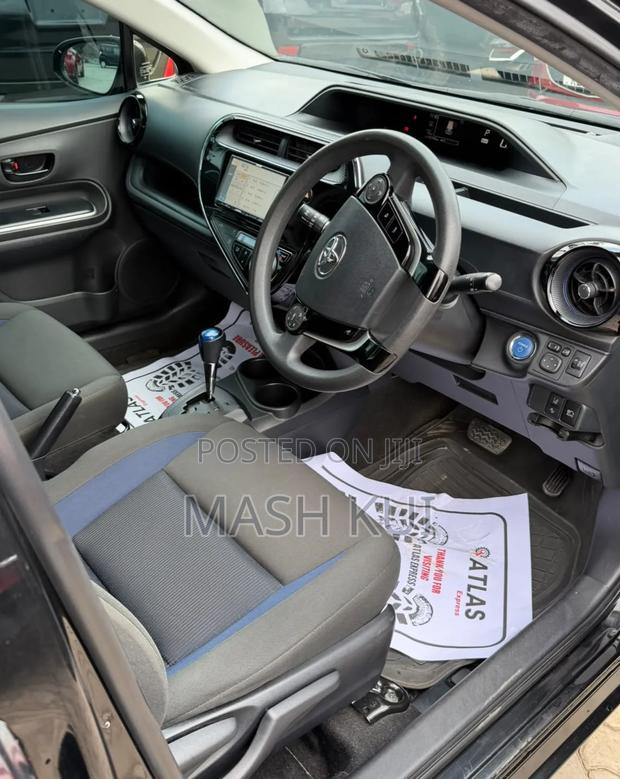 Toyota Aqua 2018 Black