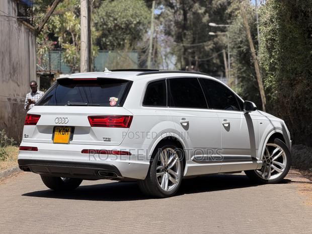 Audi Q7 2.0T Premium AWD quattro 2017 White