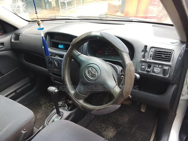 Toyota Probox 2010 Silver