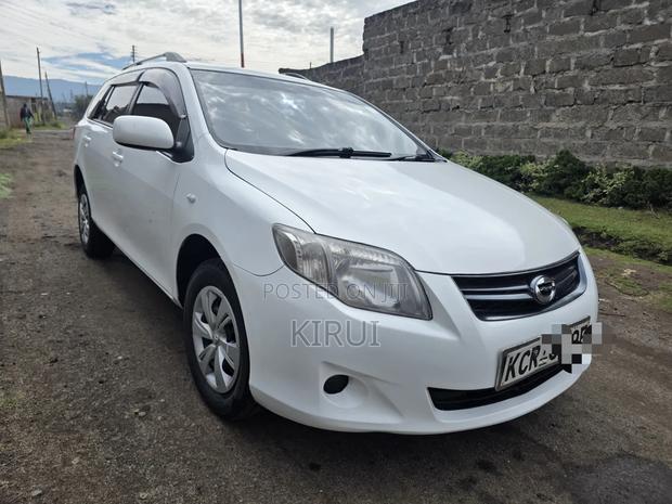 Toyota Corolla Fielder 2013 White