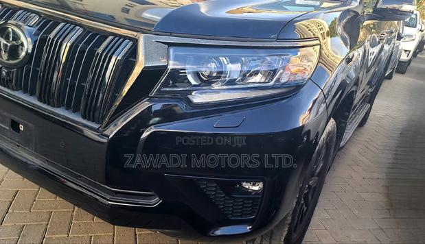 Toyota Land Cruiser Prado 2.8 2020 Black