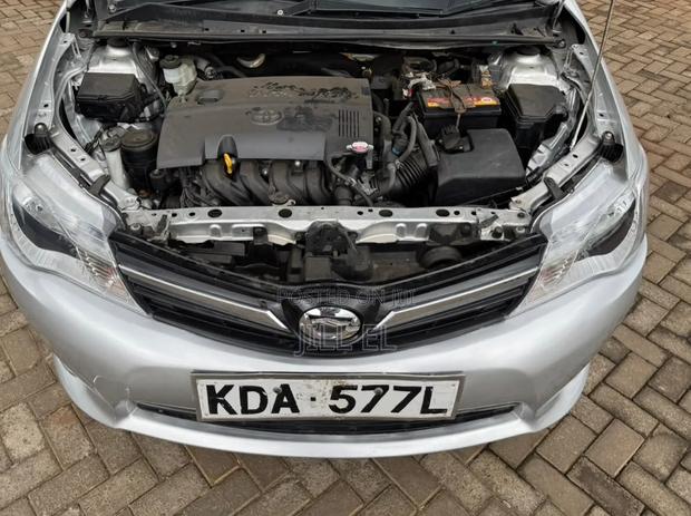 Toyota Axio 1.5 G 2WD 2014 Silver