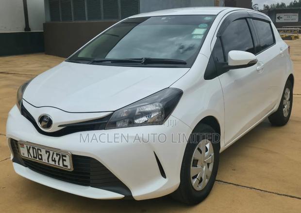 Toyota Vitz 2014 White